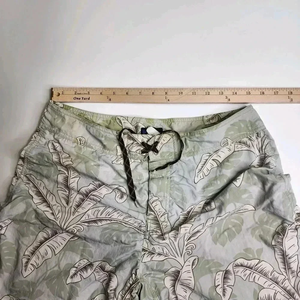 Patagonia Wavefarer Board Shorts Size 33 Palms Surf Beach Pool Swimsuit‎ Trunks